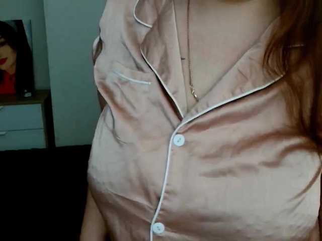 Leilabeayte24 live cam on BongaCams