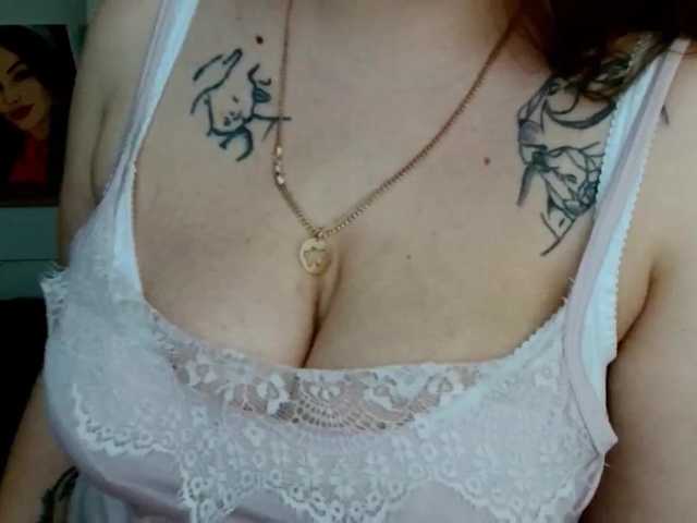 Leilabeayte24 live webcam show