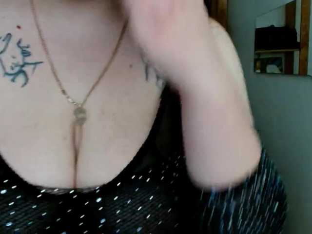 Leilabeayte24 Live Cam on BongaCams