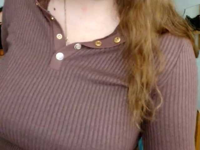 Leilabeayte24 live cam on BongaCams