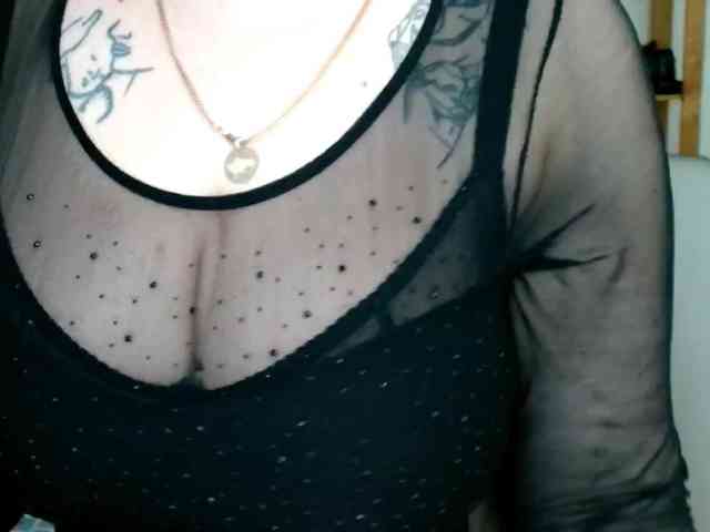 Leilabeayte24 webcam