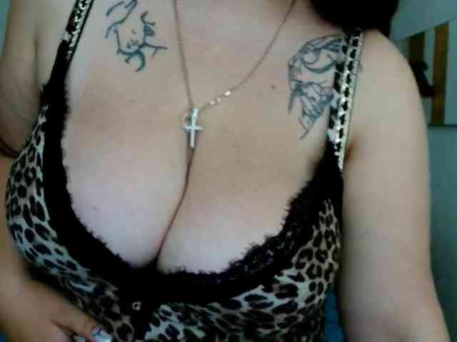 Leilabeayte24 webcam