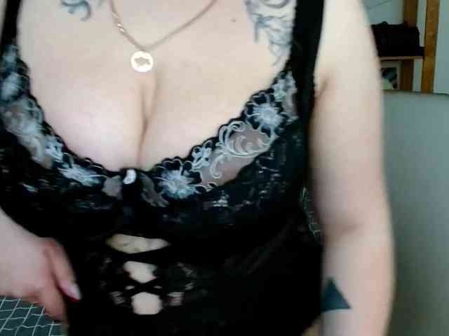 Leilabeayte24 webcam