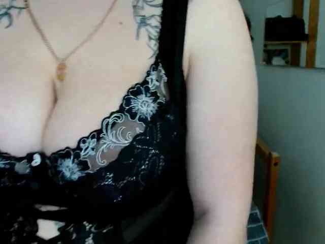 Leilabeayte24 webcam