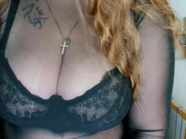 Leilabeayte24 Live Webcam on BongaCams