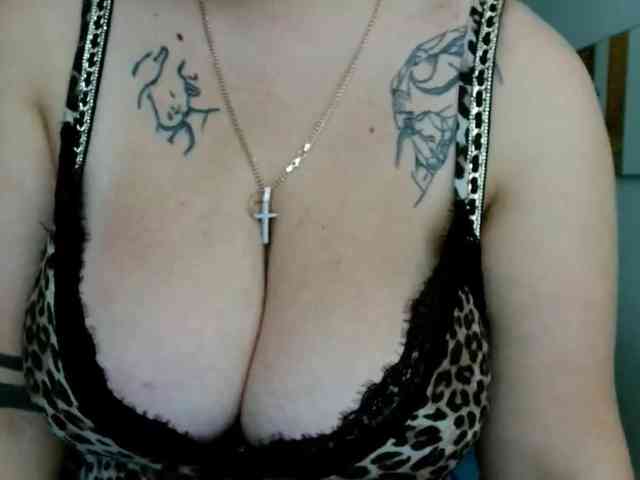 Leilabeayte24 webcam