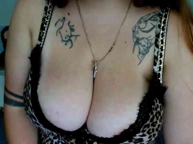 Leilabeayte24 Live Webcam on BongaCams