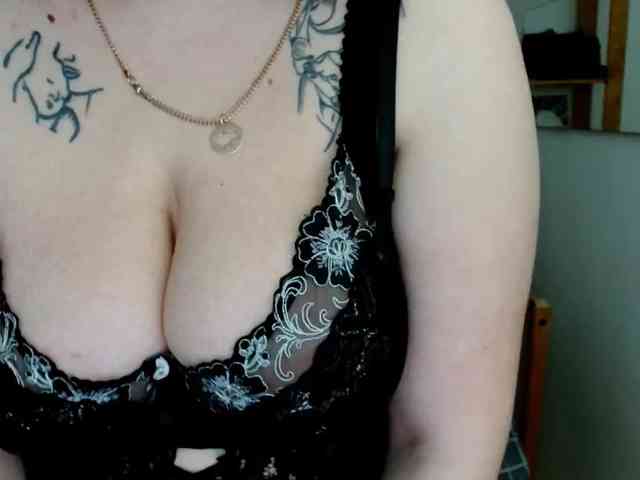 Leilabeayte24 webcam