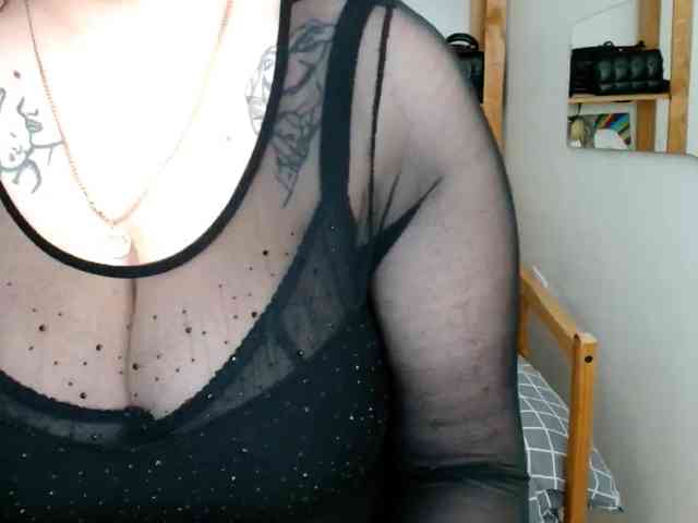 Leilabeayte24 webcam