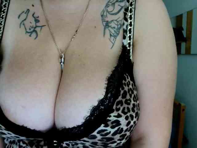Leilabeayte24 webcam