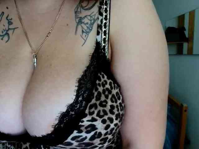 Leilabeayte24 webcam
