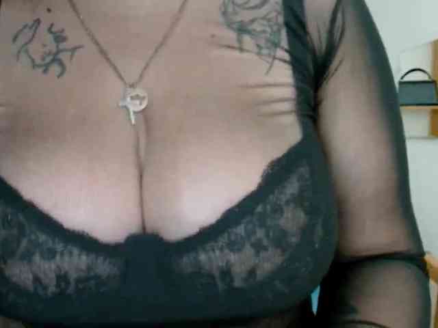 Leilabeayte24 webcam