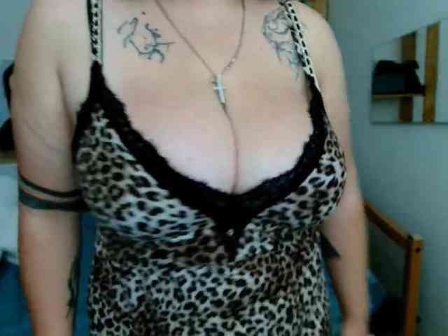 Leilabeayte24 webcam