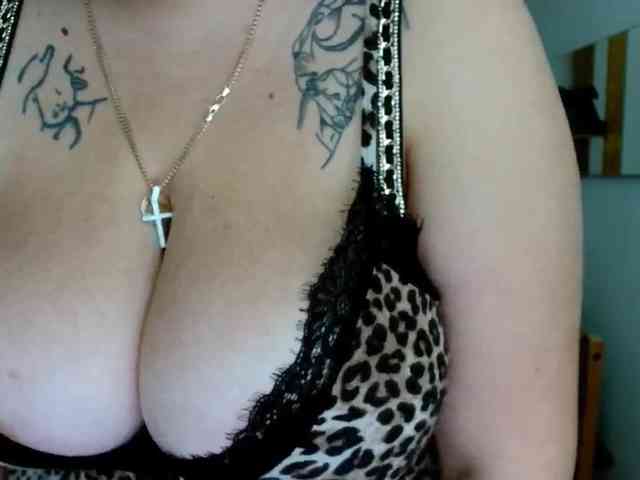 Leilabeayte24 webcam