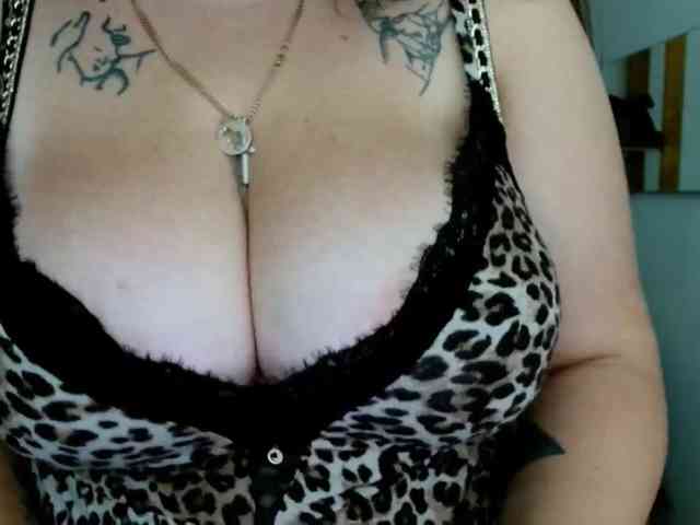 Leilabeayte24 webcam