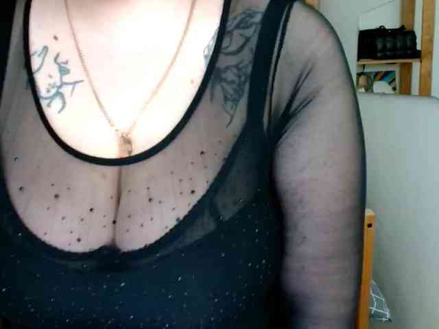 Leilabeayte24 webcam