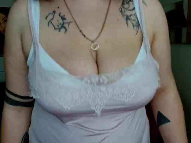Leilabeayte24 webcam