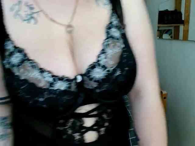 Leilabeayte24 webcam