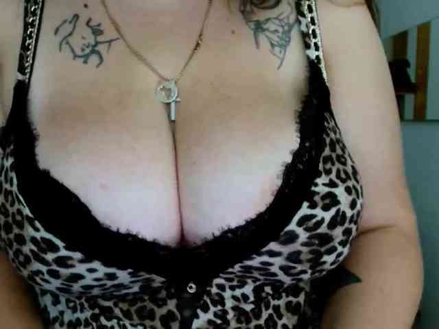 Leilabeayte24 webcam