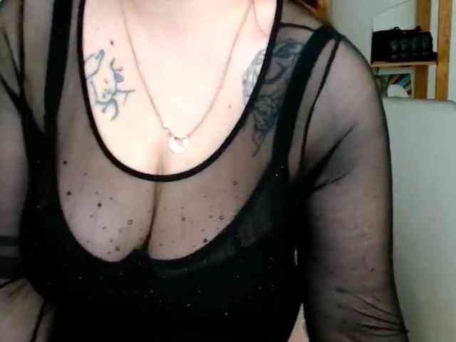 Leilabeayte24 webcam