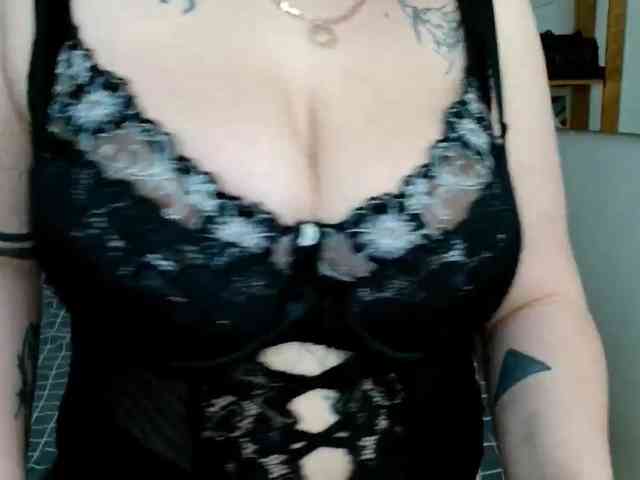 Leilabeayte24 webcam