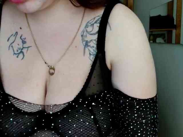Leilabeayte24 webcam