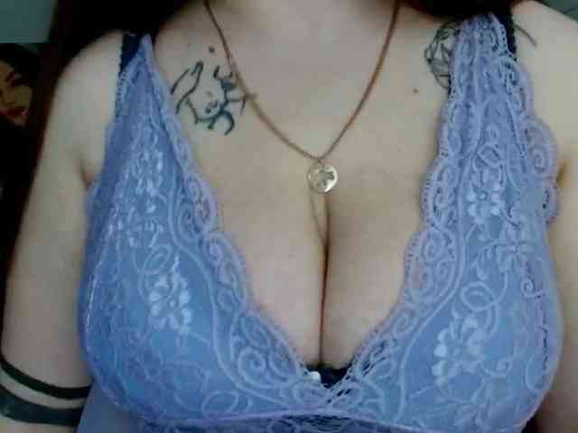 Leilabeayte24 webcam