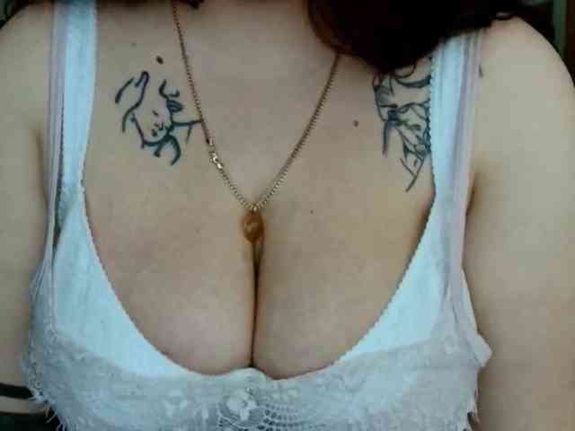Leilabeayte24 webcam