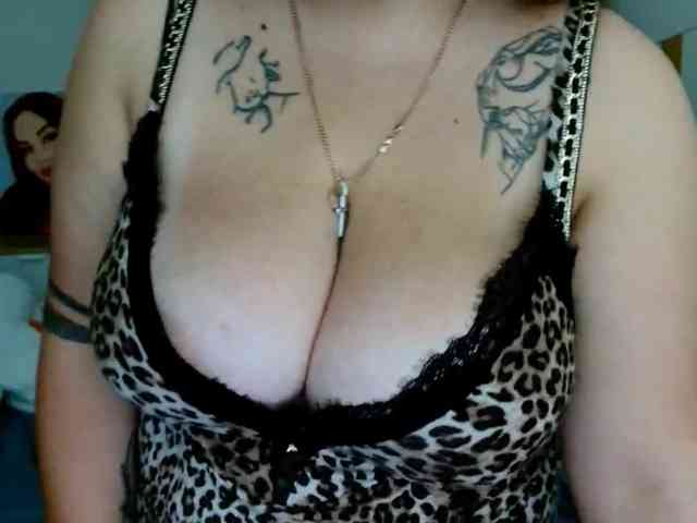 Leilabeayte24 webcam