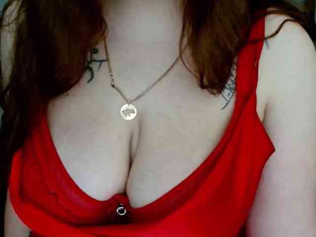 Leilabeayte24 Live Webcam on BongaCams