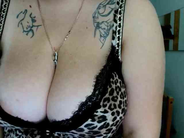 Leilabeayte24 webcam