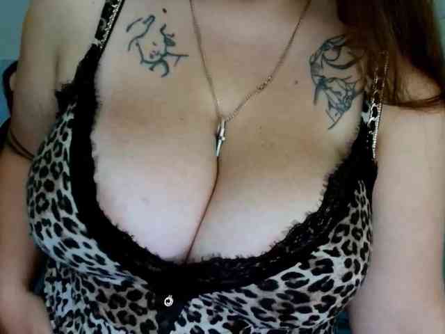 Leilabeayte24 Live Webcam on BongaCams