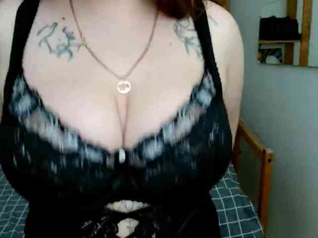 Leilabeayte24 webcam