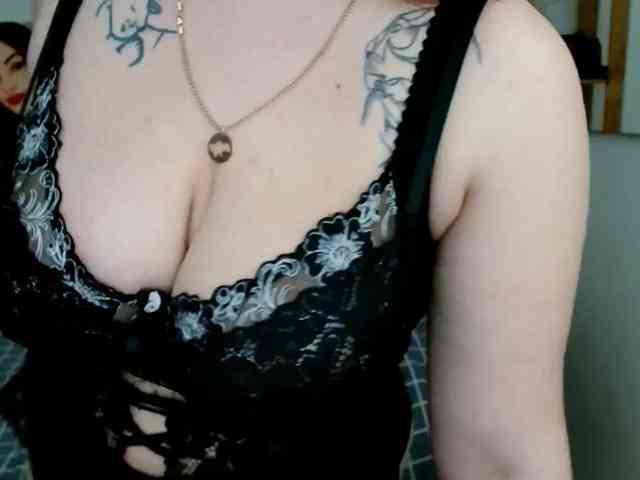 Leilabeayte24 webcam