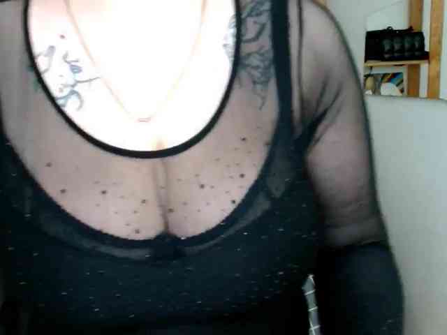Leilabeayte24 webcam
