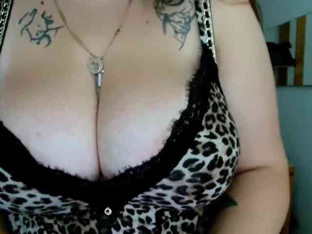 Leilabeayte24 Live Webcam on BongaCams