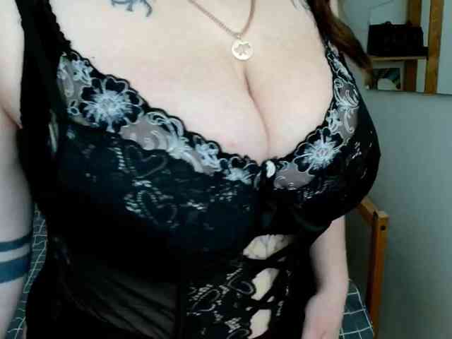 Leilabeayte24 webcam