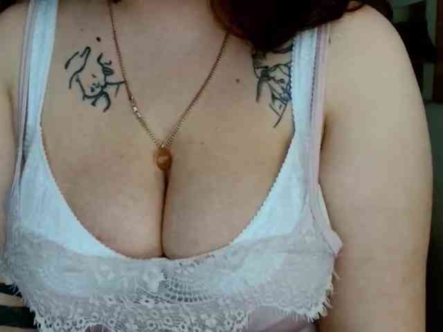 Leilabeayte24 webcam