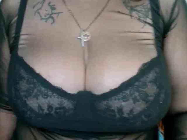 Leilabeayte24 webcam