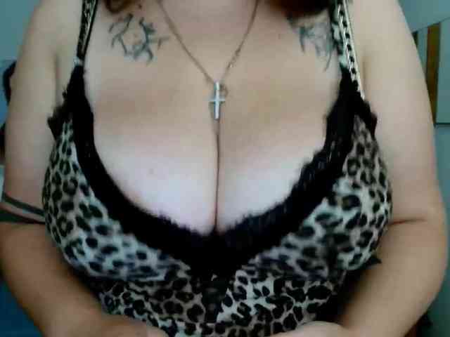 Leilabeayte24 Live Webcam on BongaCams