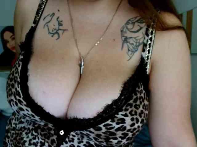 Leilabeayte24 webcam