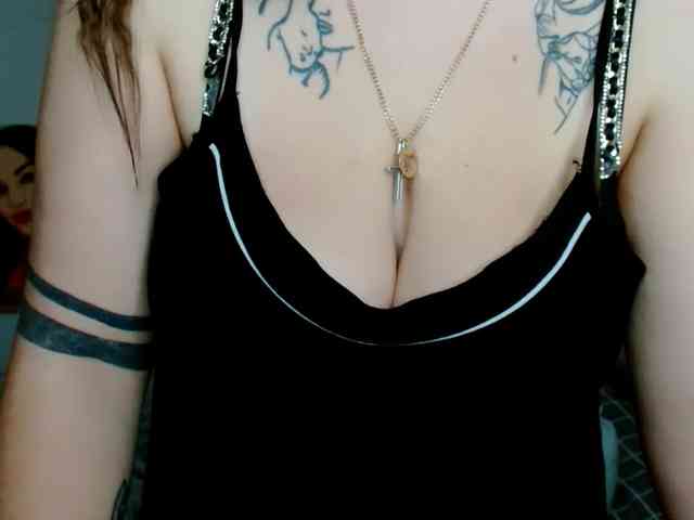 Leilabeayte24 webcam