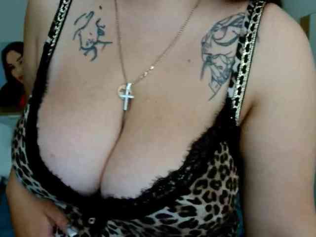 Leilabeayte24 webcam