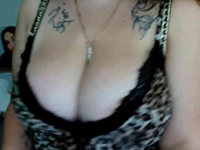 Leilabeayte24 webcam