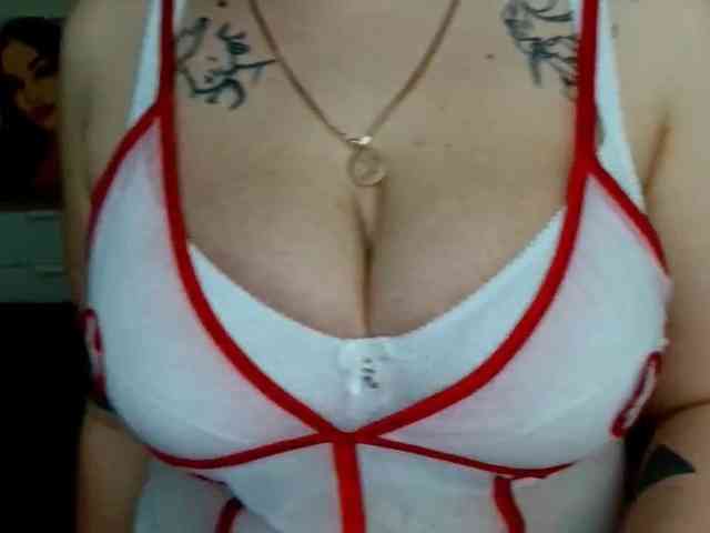 Leilabeayte24 webcam