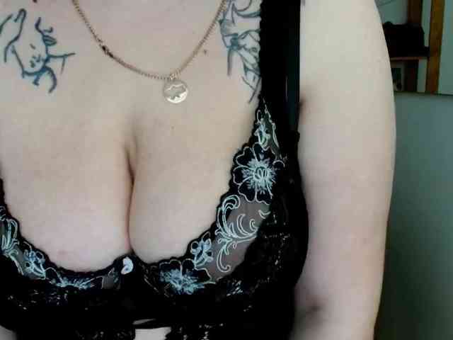Leilabeayte24 webcam