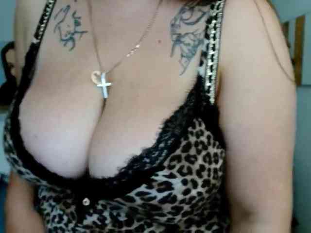 Leilabeayte24 webcam