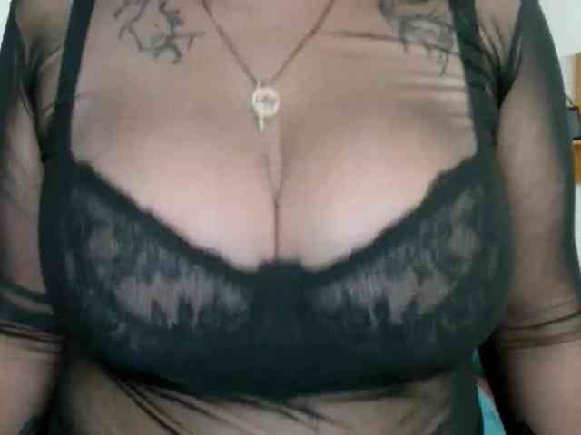 Leilabeayte24 webcam