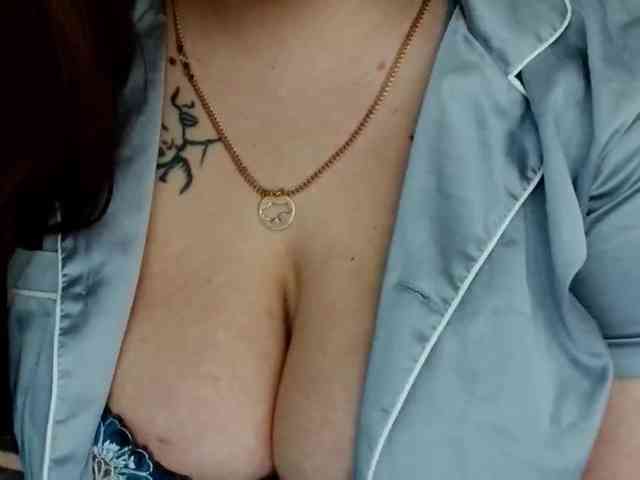 Leilabeayte24 webcam