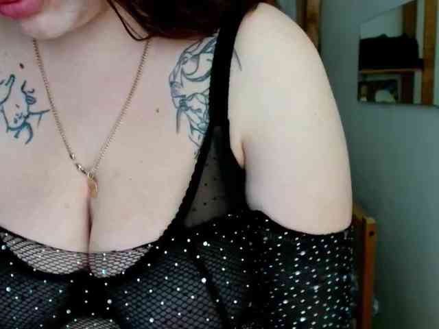 Leilabeayte24 webcam